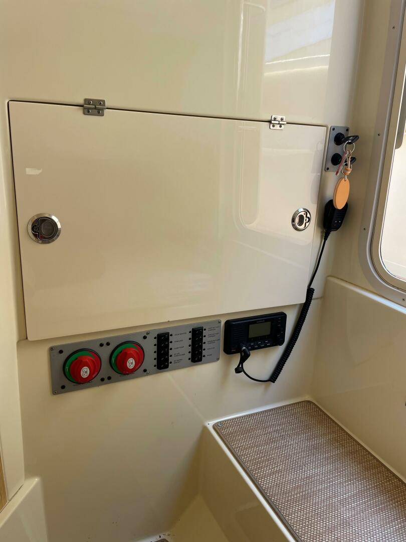 Slide: The Image of Chris Craft 30 Catalina- Battery Bank Storage 2019 Chris Craft 30 Catalina - 5401261