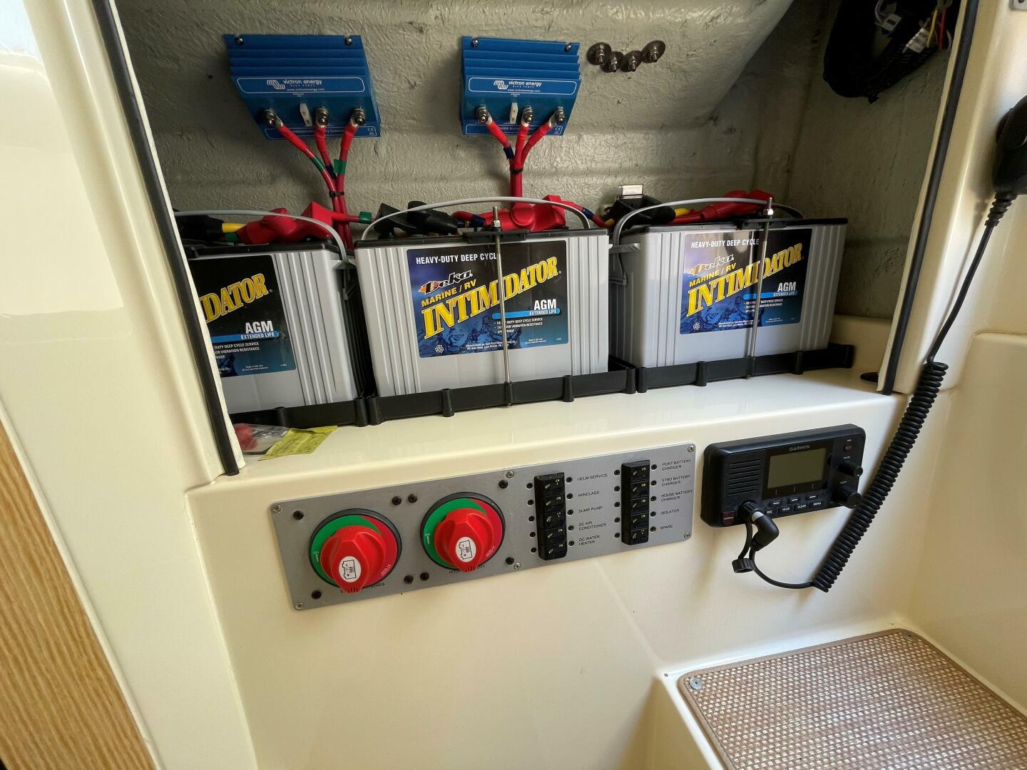 Slide: The Image of Chris Craft 30 Catalina- Battery Bank Storage 2019 Chris Craft 30 Catalina - 5401263