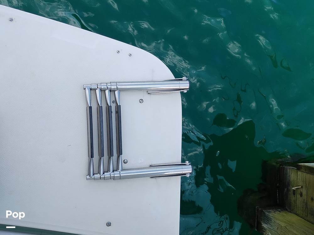 Slide: The Image of Retractable Swim Platform - 14472033