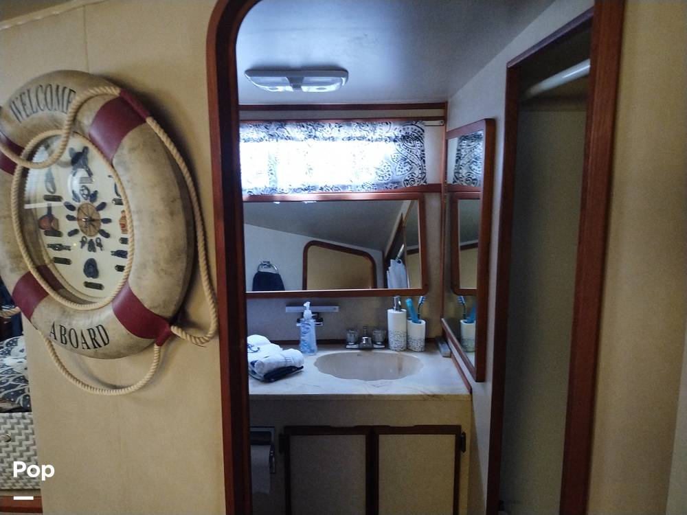 Slide: The Image of Chris-Craft Catalina 426 1985 - 14470347