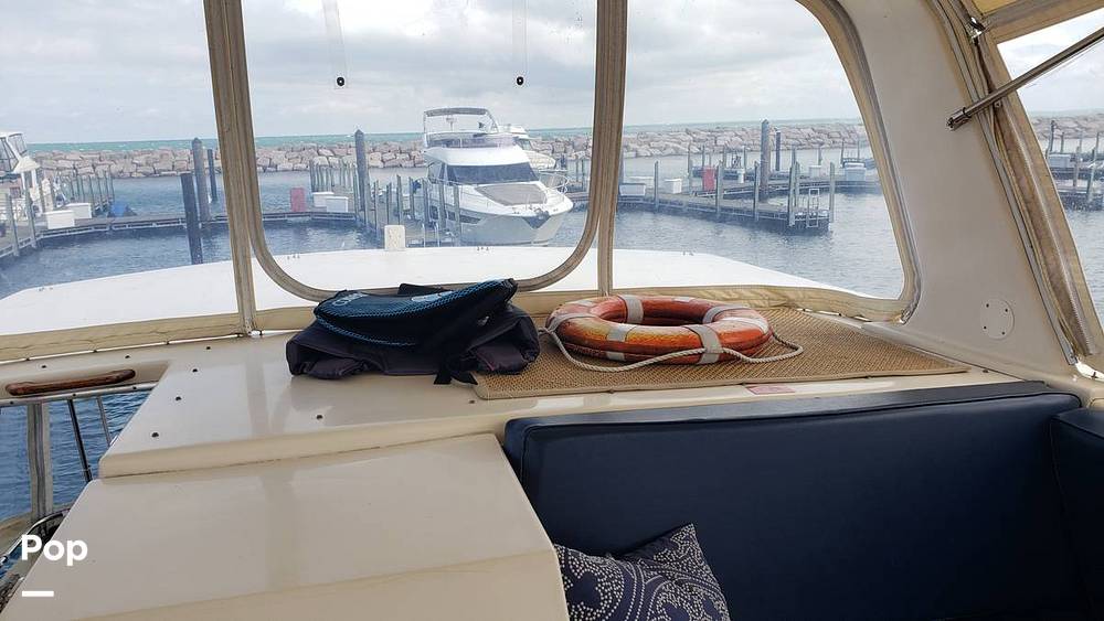 Slide: The Image of 1985 CHRIS-CRAFT CATALINA 426 Aft Deck Bench Seating - 14407852