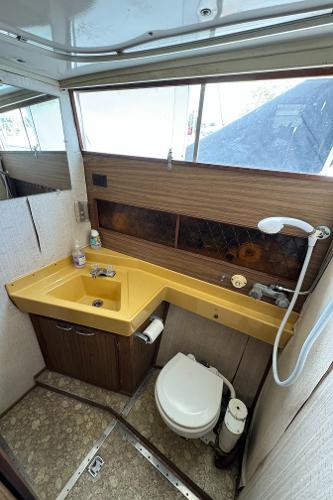 Slide: The Image of Chris-Craft Commander 1969 - 67