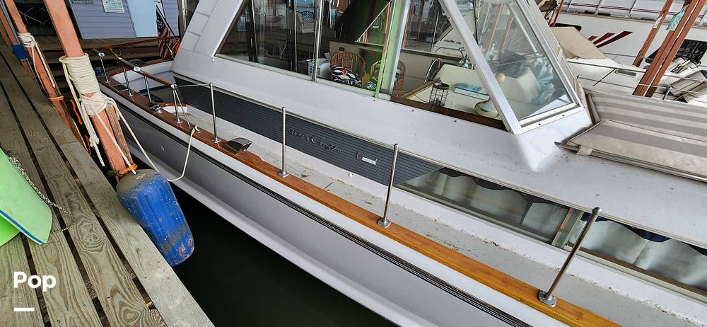 Slide: The Image of Chris-Craft Commander 38 1968 - 15129097