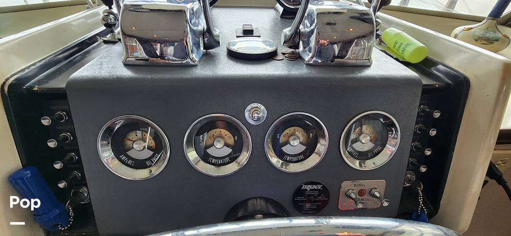 Slide: The Image of Chris-Craft Commander 38 1968 - 15129170
