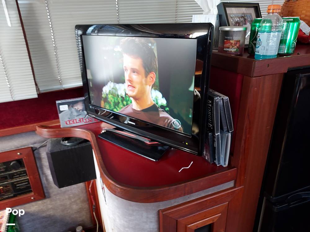 Slide: The Image of Chris-Craft Commander 42 1971 - 9062140