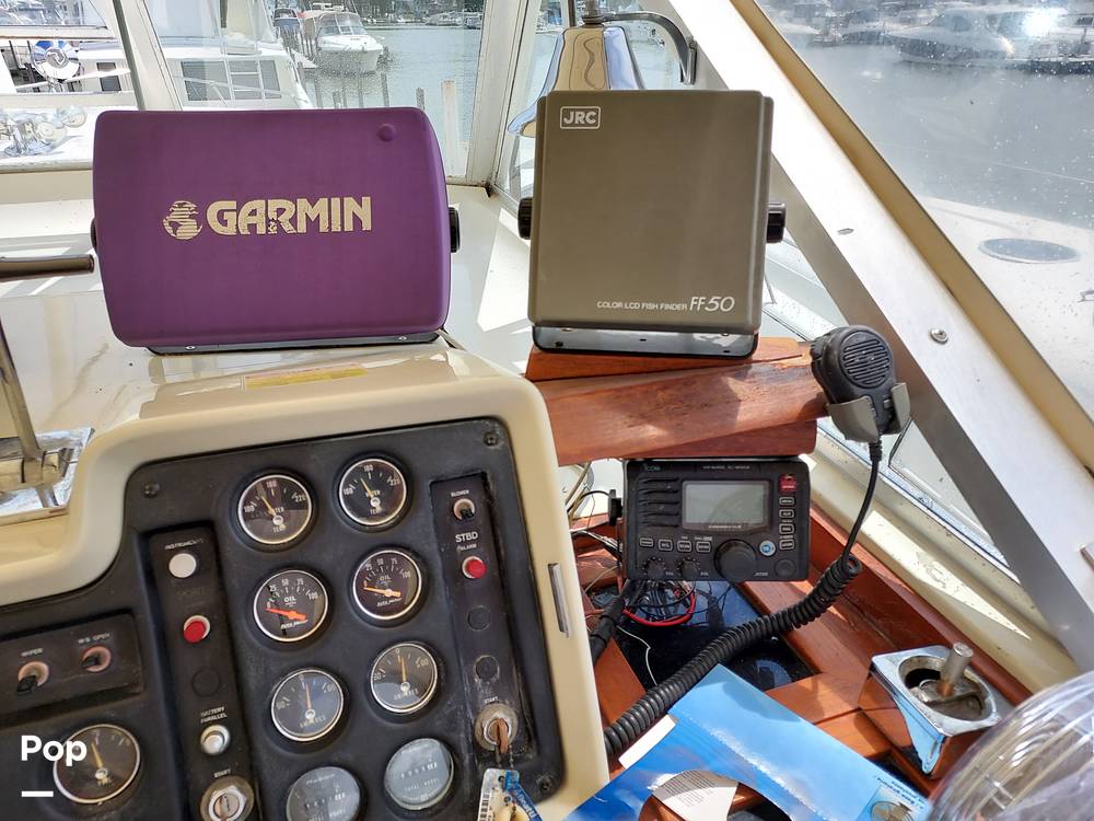 Slide: The Image of Chris-Craft Commander 42 1971 - 9062163