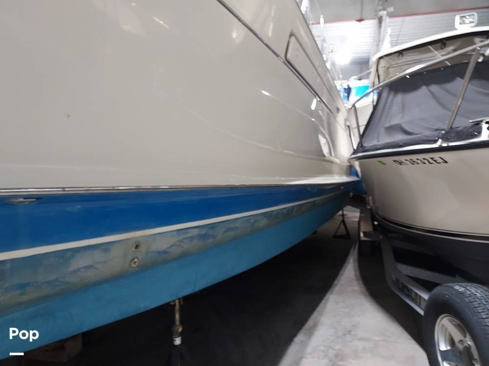 Slide: The Image of Chris-Craft Commander 42 1971 - 9971422