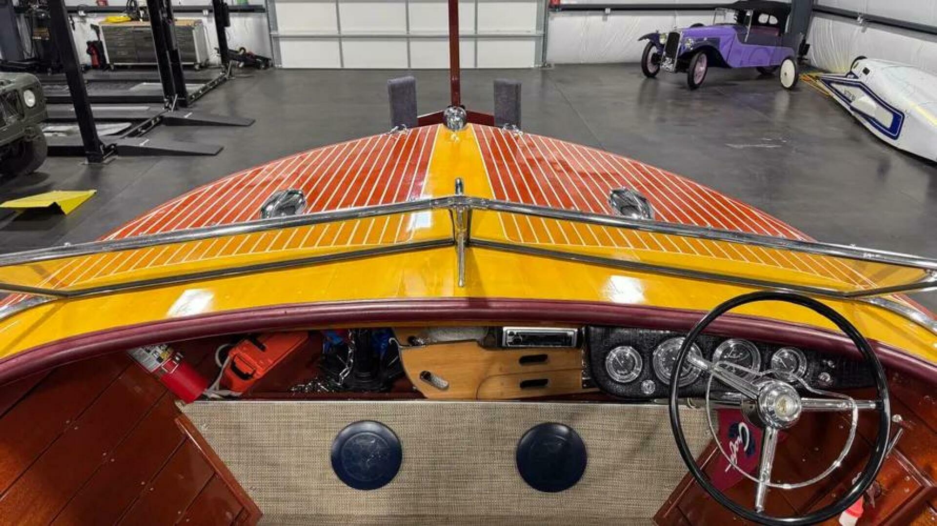 Slide: The Image of Chris-Craft Continental 28 1956 - 4890049