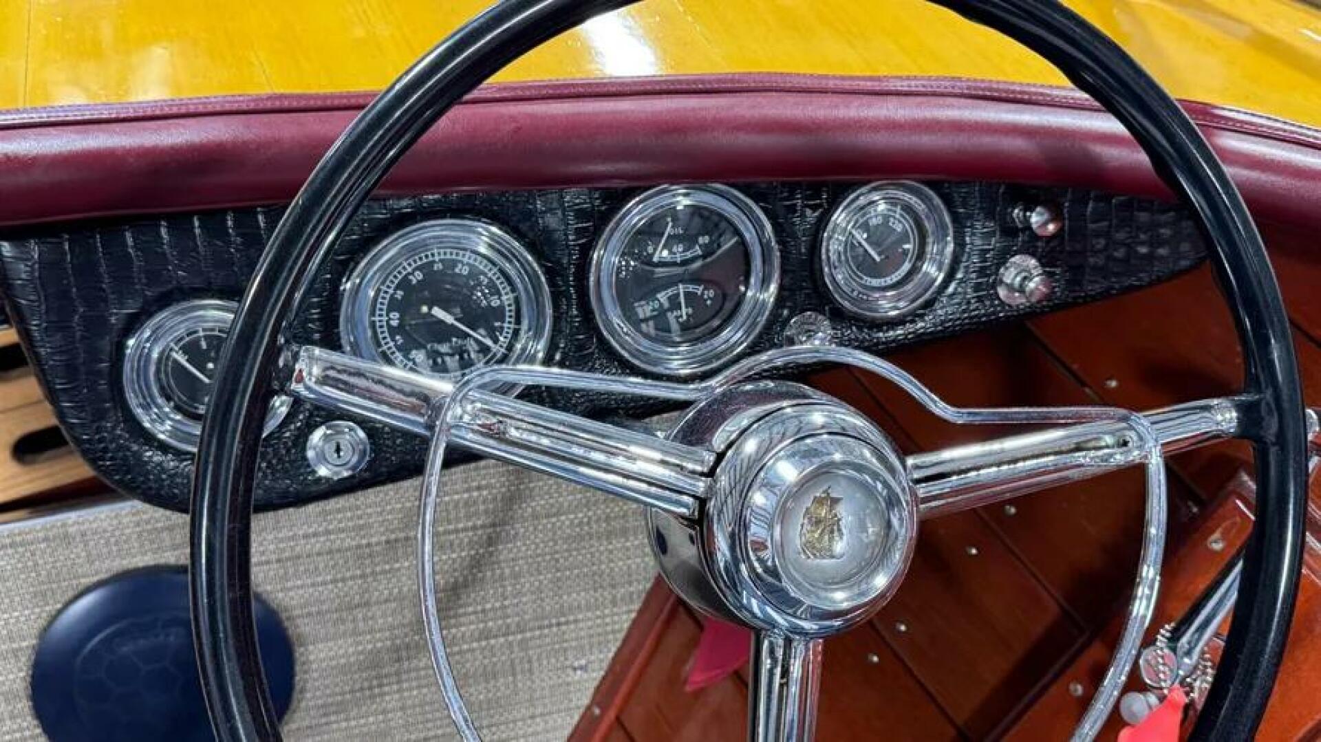 Slide: The Image of Chris-Craft Continental 28 1956 - 4890051