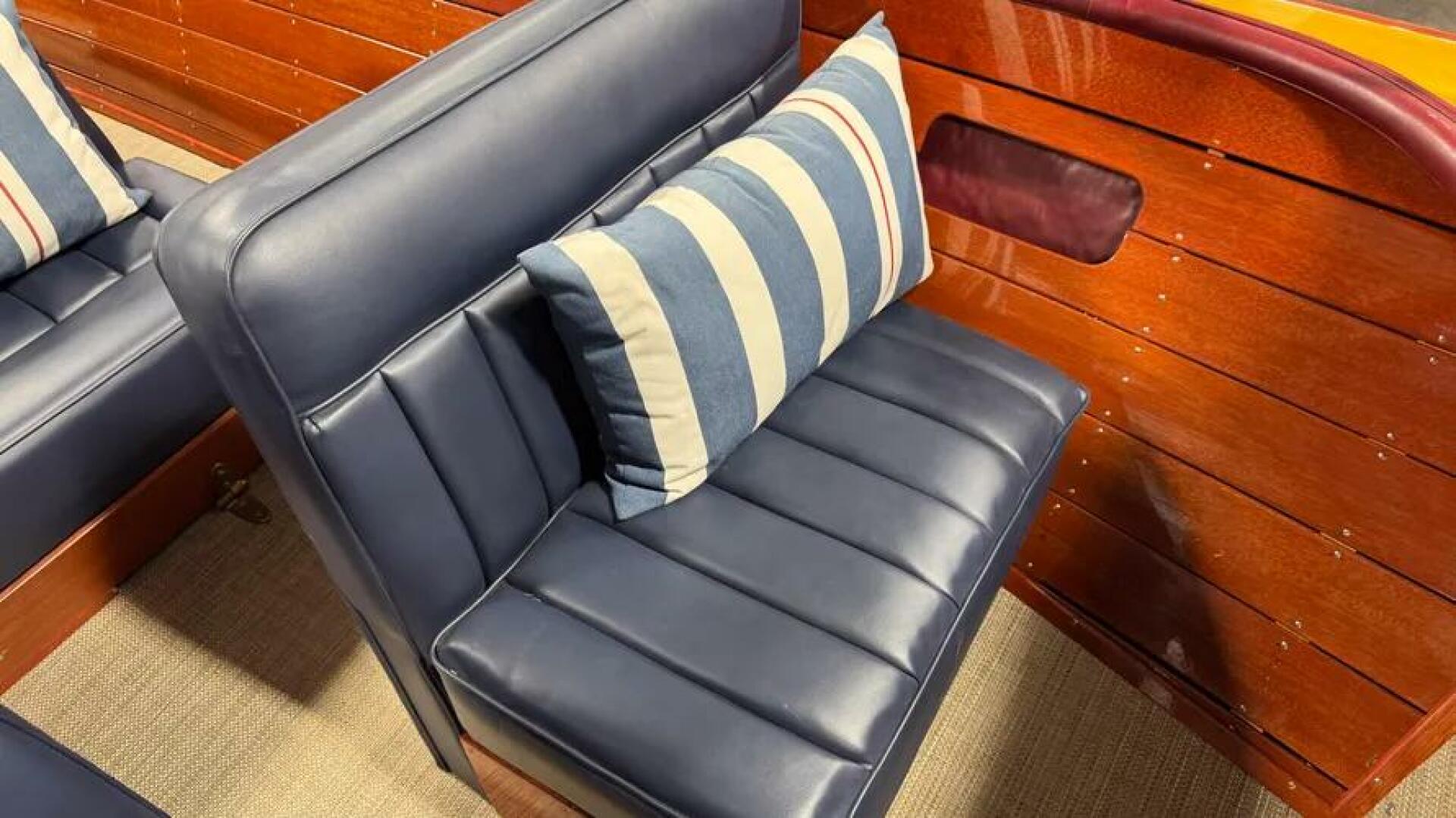Slide: The Image of Chris-Craft Continental 28 1956 - 4890052