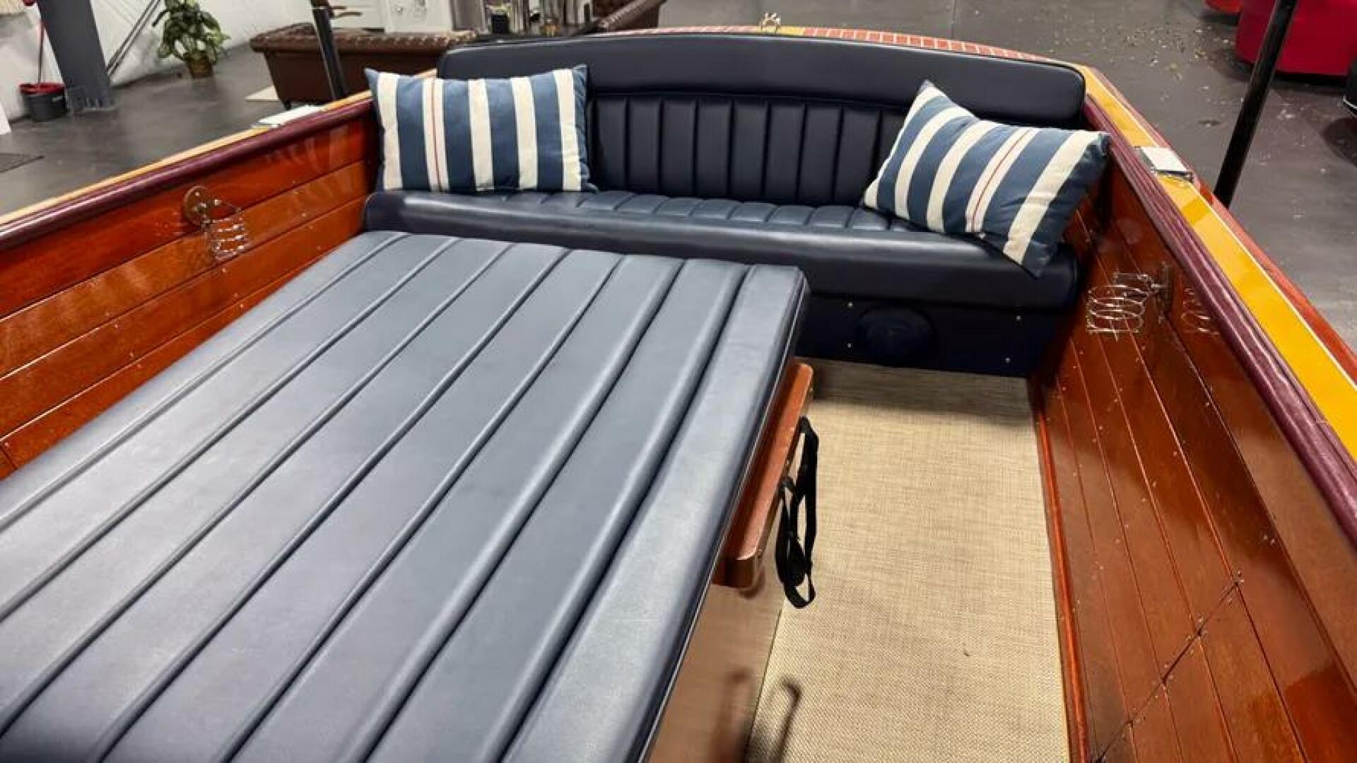 Slide: The Image of Chris-Craft Continental 28 1956 - 4890062
