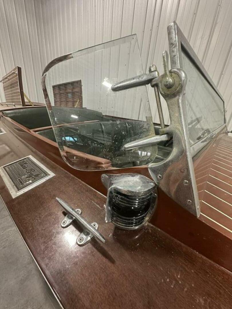 Slide: The Image of Chris-Craft Custom Runabout 1930 - 5112650