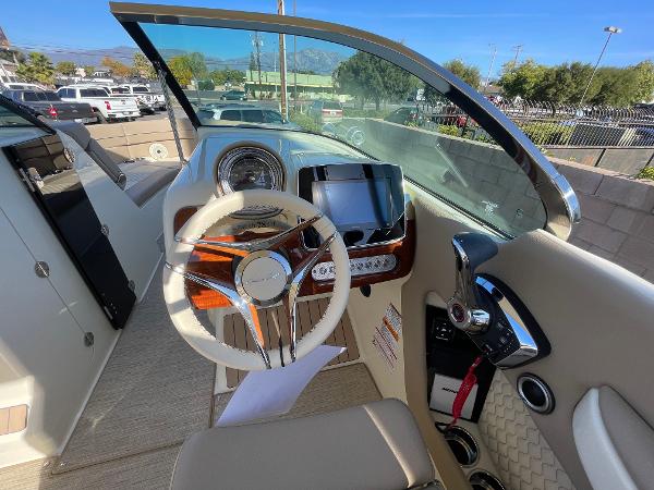 Slide: The Image of Chris-Craft Launch 28 GT 2025 - 12