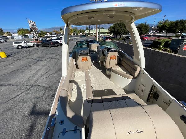 Slide: The Image of Chris-Craft Launch 28 GT 2025 - 8