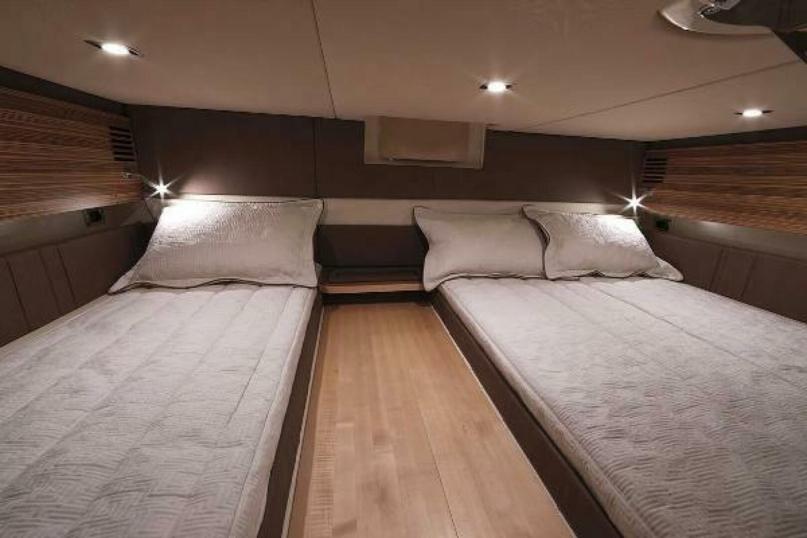 Slide: The Image of Chris-Craft Launch 38 2018 - 5230464