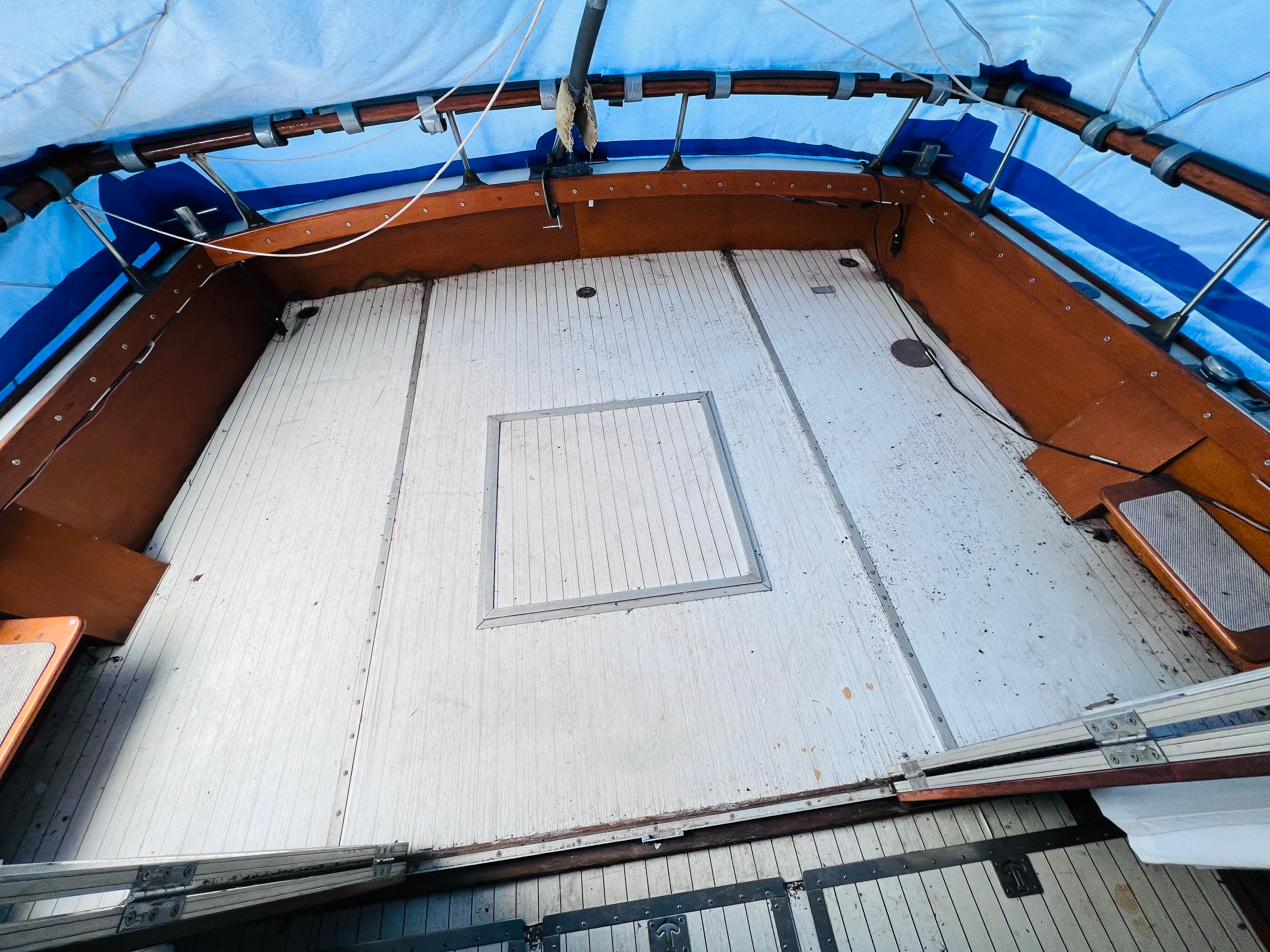 Slide: The Image of Chris-Craft Roamer 1962 - 5