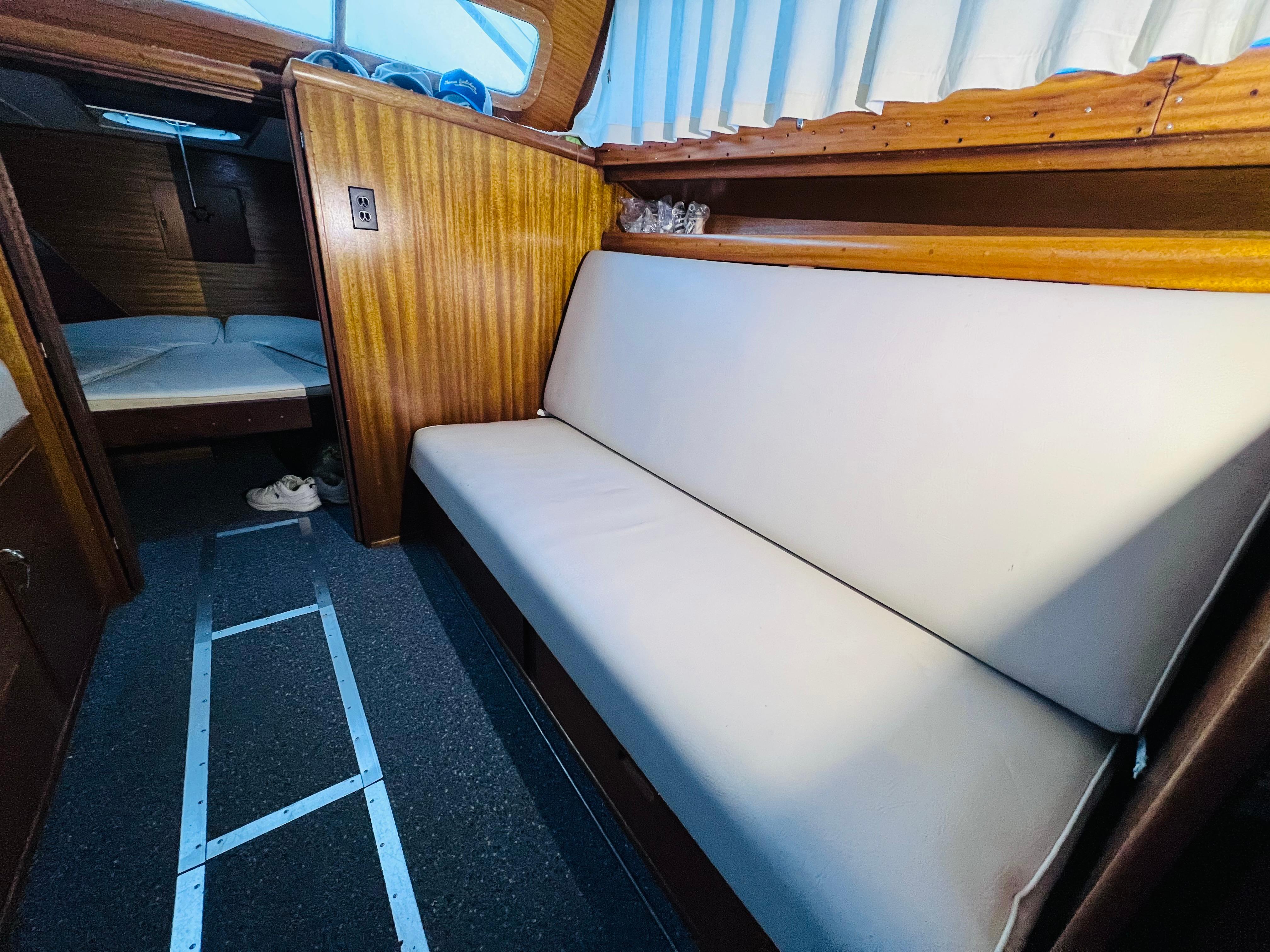 Slide: The Image of Chris-Craft Roamer 1962 - 8