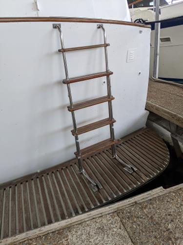 Slide: The Image of Chris-Craft Roamer 1976 - 113