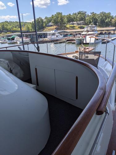 Slide: The Image of Chris-Craft Roamer 1976 - 89