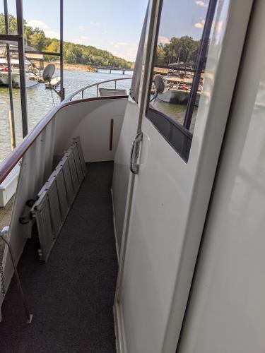 Slide: The Image of Chris-Craft Roamer 1976 - 99