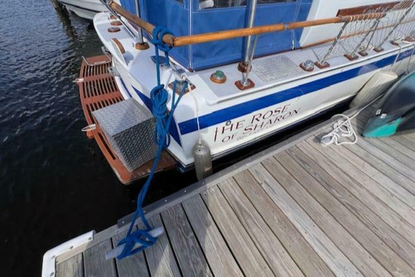 Slide: The Image of Chris-Craft Roamer Hardtop Cruiser 1966 - 5147147
