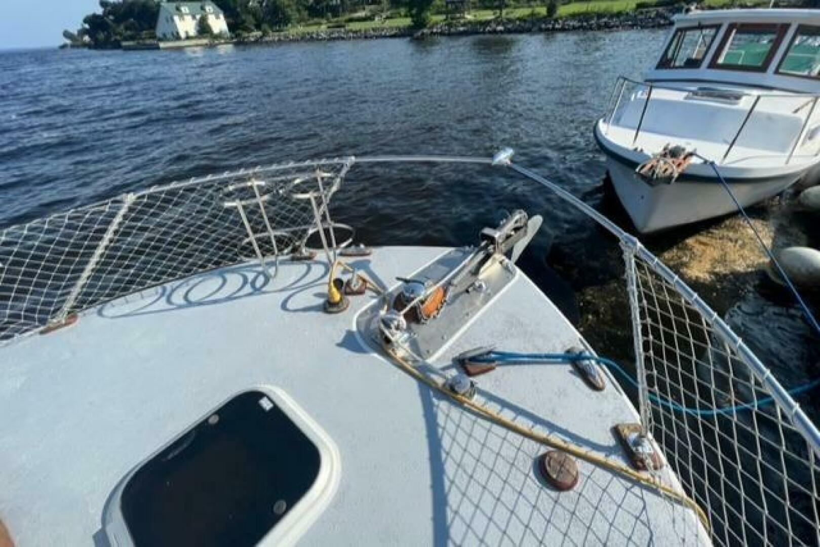 Slide: The Image of Chris-Craft Roamer Hardtop Cruiser 1966 - 5147150