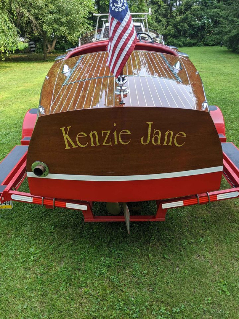 Slide: The Image of Chris-Craft Runabout Deluxe 1937 - 1751922