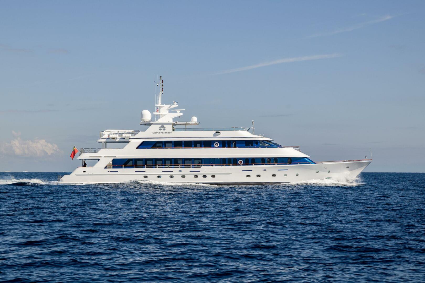 Slide: The Image of Christensen Tri-Deck 2005 - 5110555
