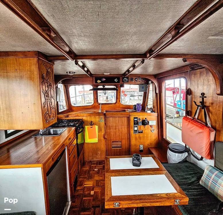 Slide: The Image of Chung Hwa 34 1979 - 15177890