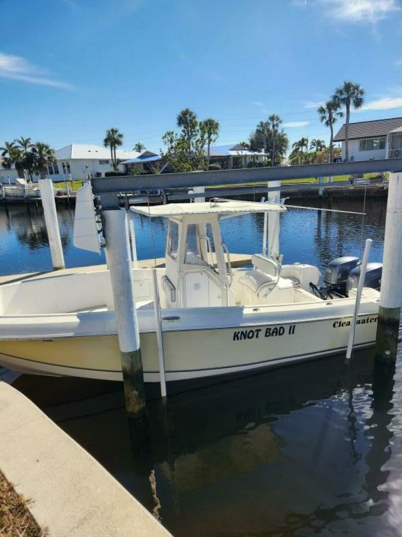 Slide: The Image of Clearwater 2300 Center Console 2007 - 4980696