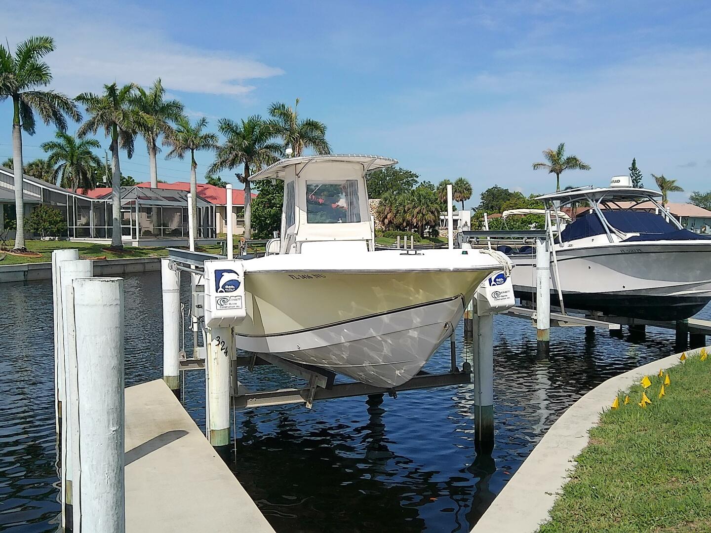 Slide: The Image of Clearwater 2300 Center Console 2007 - 5410537