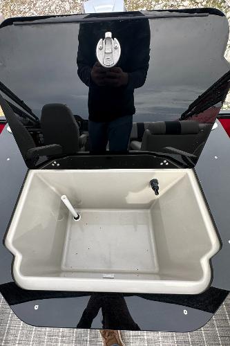Slide: The Image of 2023 Coach Pontoons 243PFC livewell with open lid. - 9