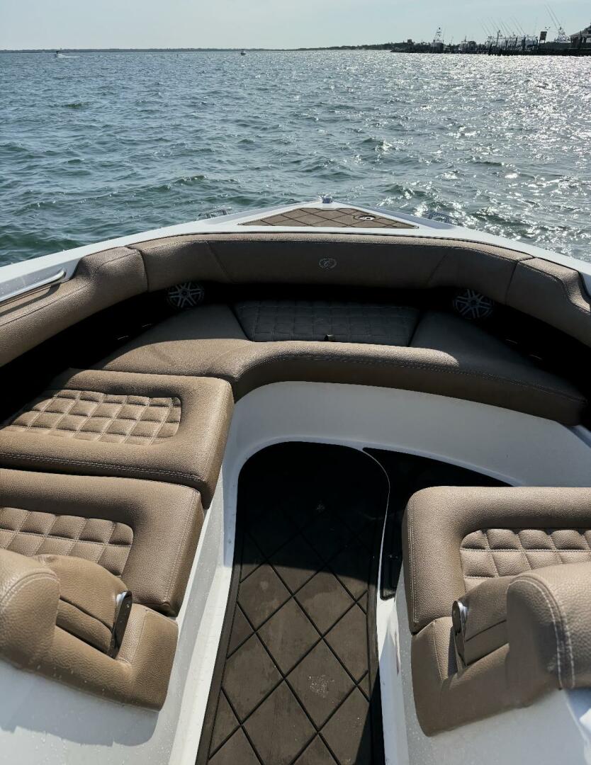 Slide: The Image of Cobalt 30SC Outboard 2020 - 5464668