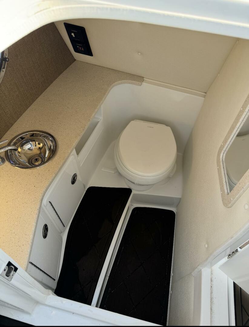 Slide: The Image of Cobalt 30SC Outboard 2020 - 5464669