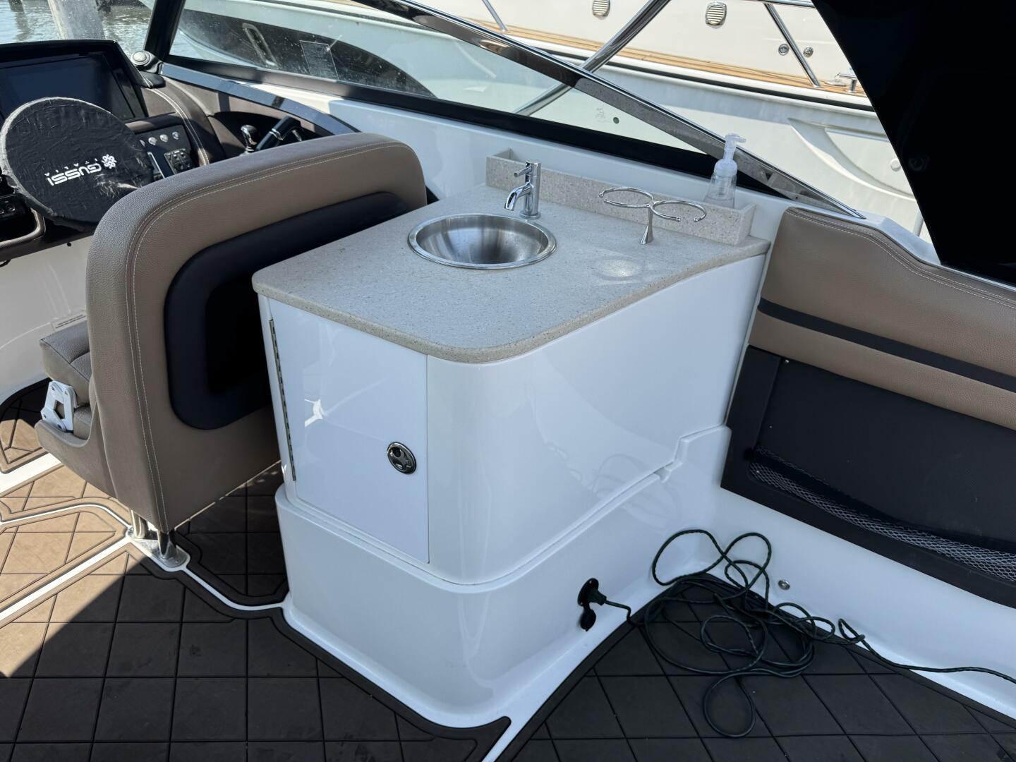 Slide: The Image of Cobalt 30SC Outboard 2020 - 5507321