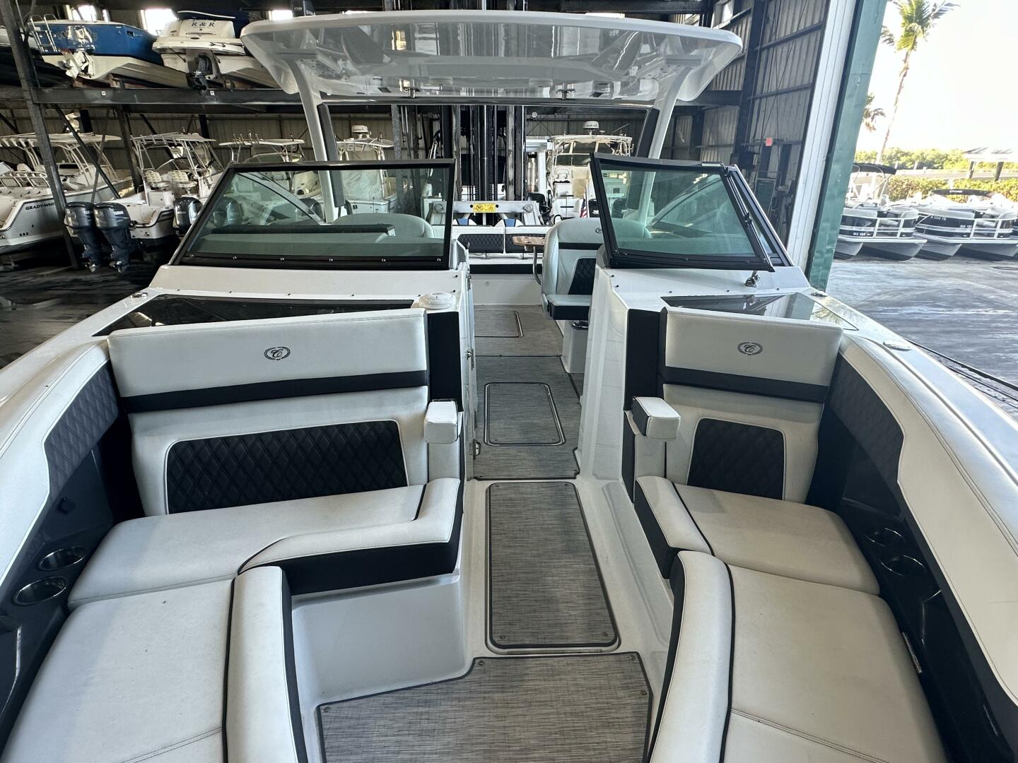 Slide: The Image of Cobalt R33 2022 - 5258150