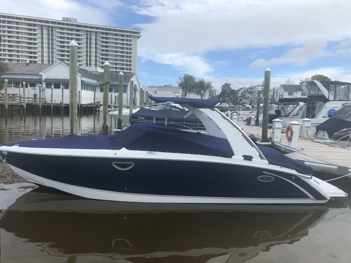 Slide: The Image of Cobalt R7 2020 - 5168347