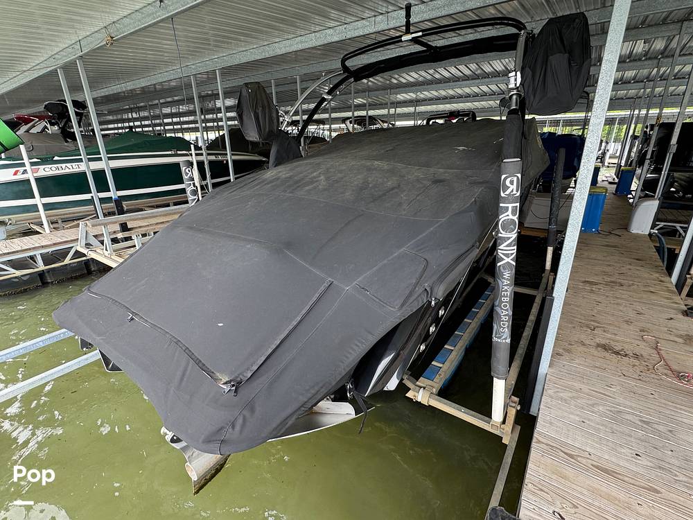 Slide: The Image of Cobalt RF5 Surf 2020 - 15427825