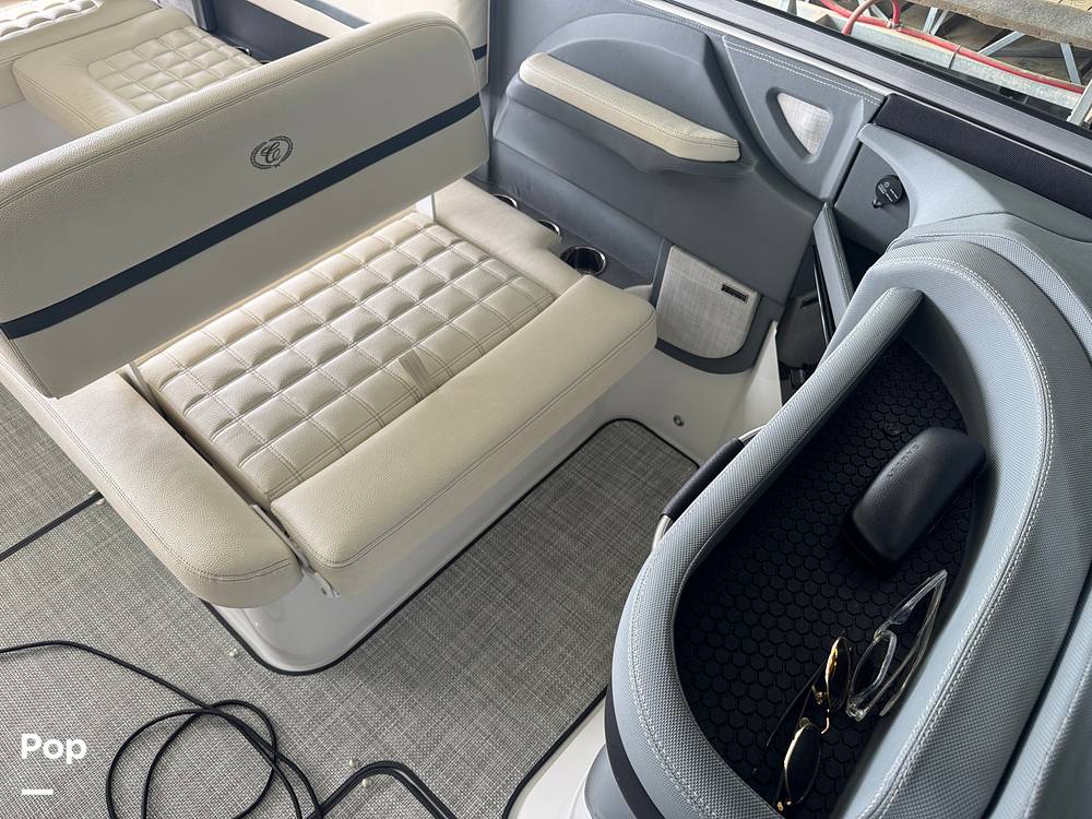 Slide: The Image of Cobalt RF5 Surf 2020 - 15427832