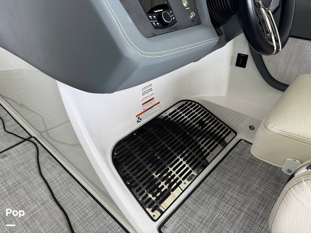 Slide: The Image of Cobalt RF5 Surf 2020 - 15427846