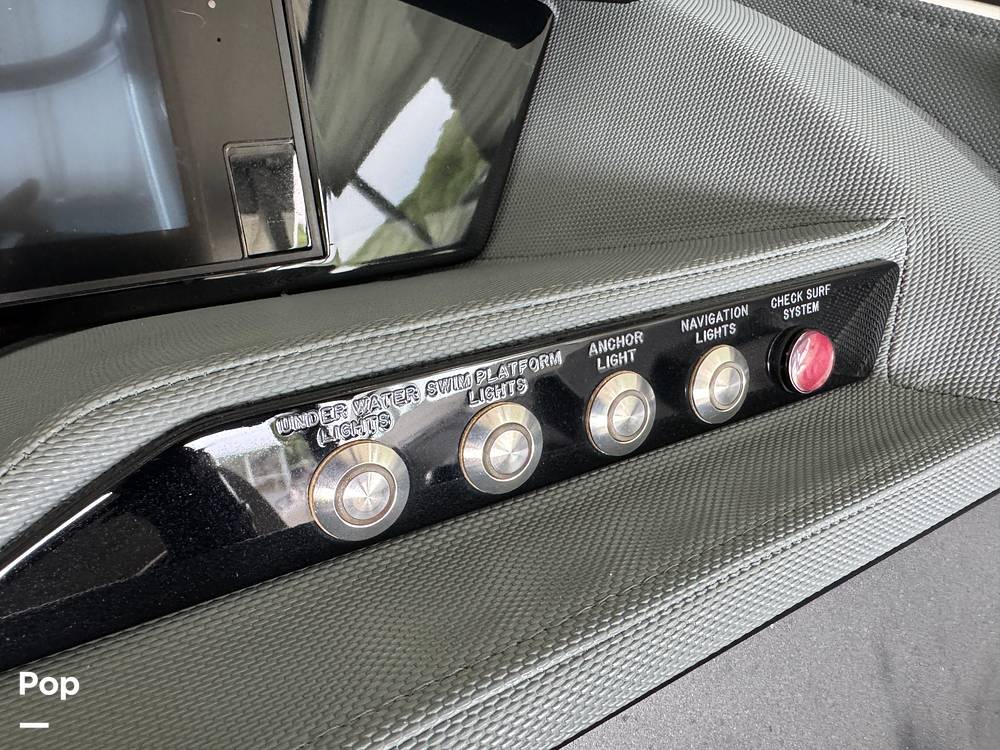 Slide: The Image of Cobalt RF5 Surf 2020 - 15427847