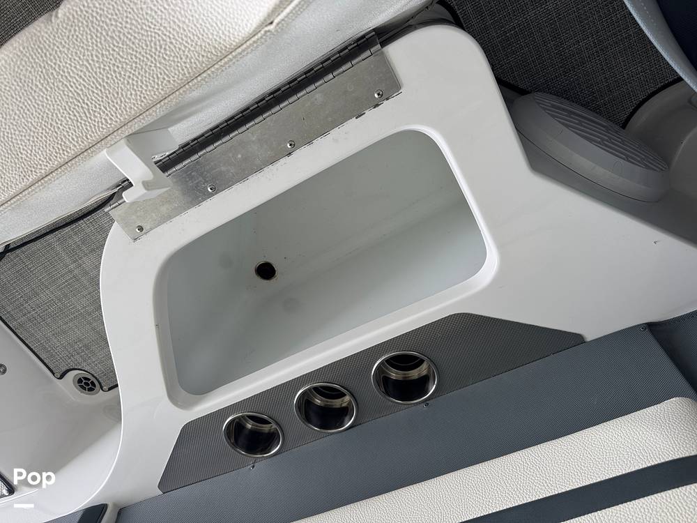 Slide: The Image of Cobalt RF5 Surf 2020 - 15427855