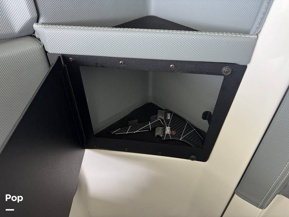 Slide: The Image of Cobalt RF5 Surf 2020 - 15427838