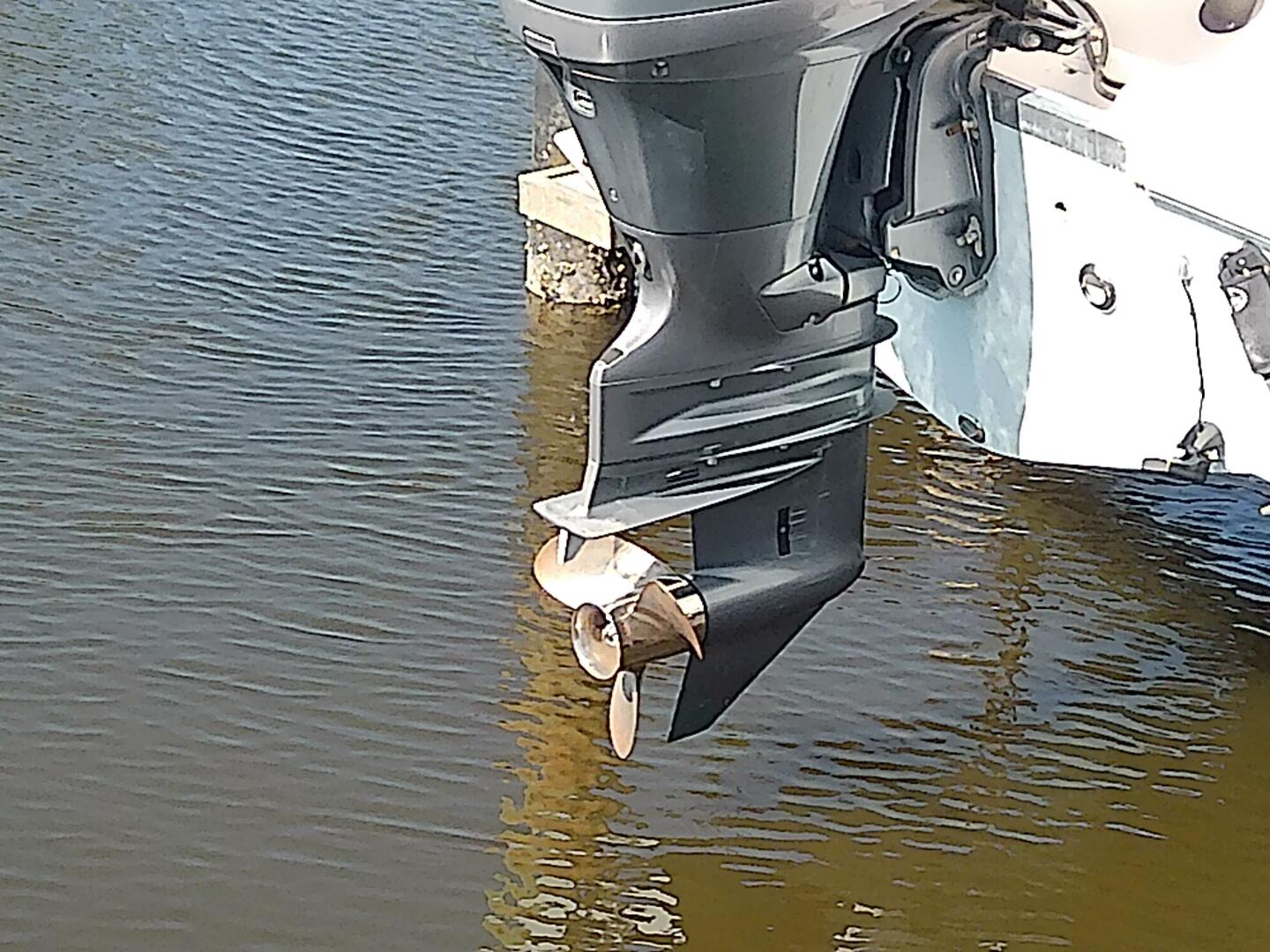 Slide: The Image of Cobia 215 Dual Console 2006 - 5212279