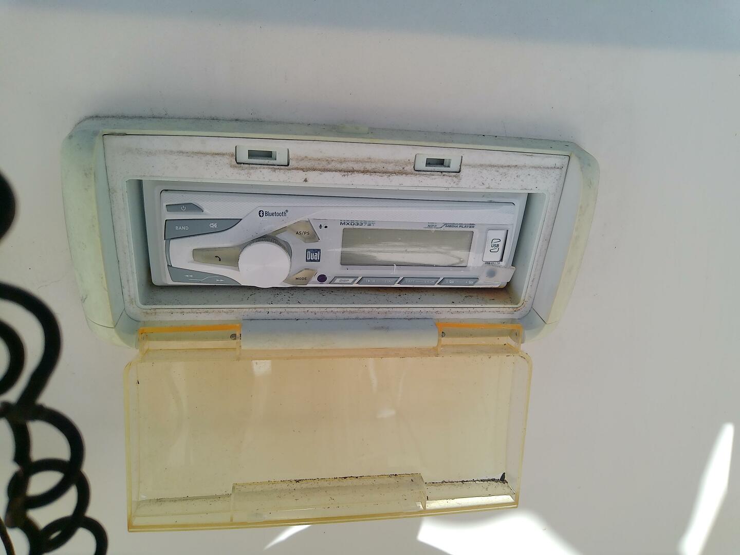 Slide: The Image of Cobia 215 Dual Console 2006 - 5212295