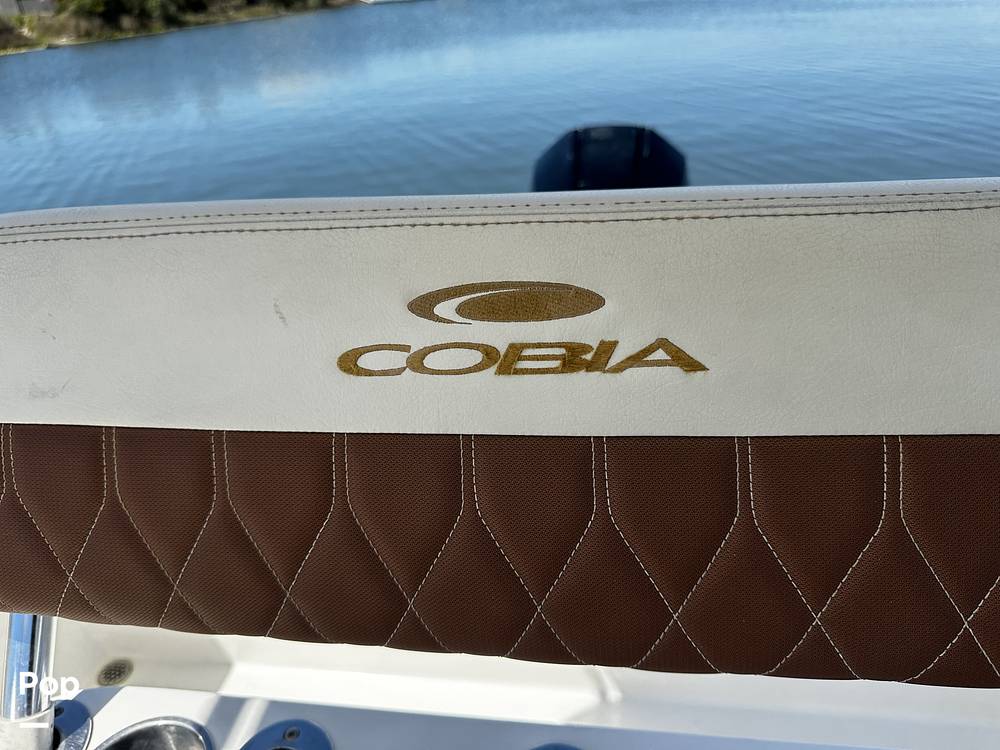Slide: The Image of Cobia 220 CC 2021 - 15299086
