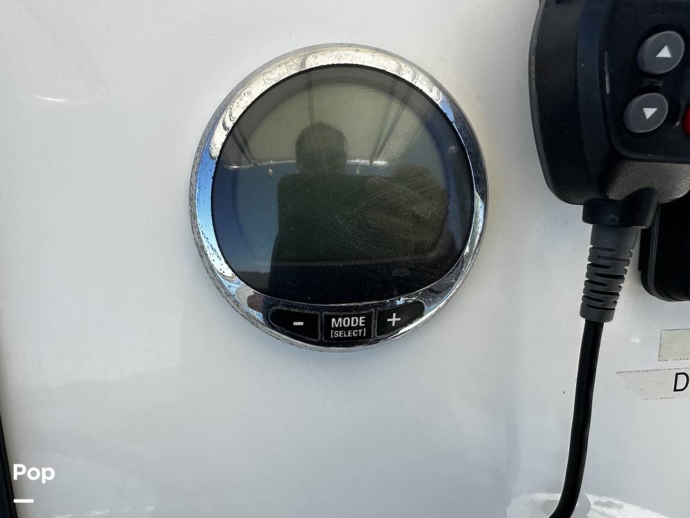 Slide: The Image of Cobia 220 CC 2021 - 15299163