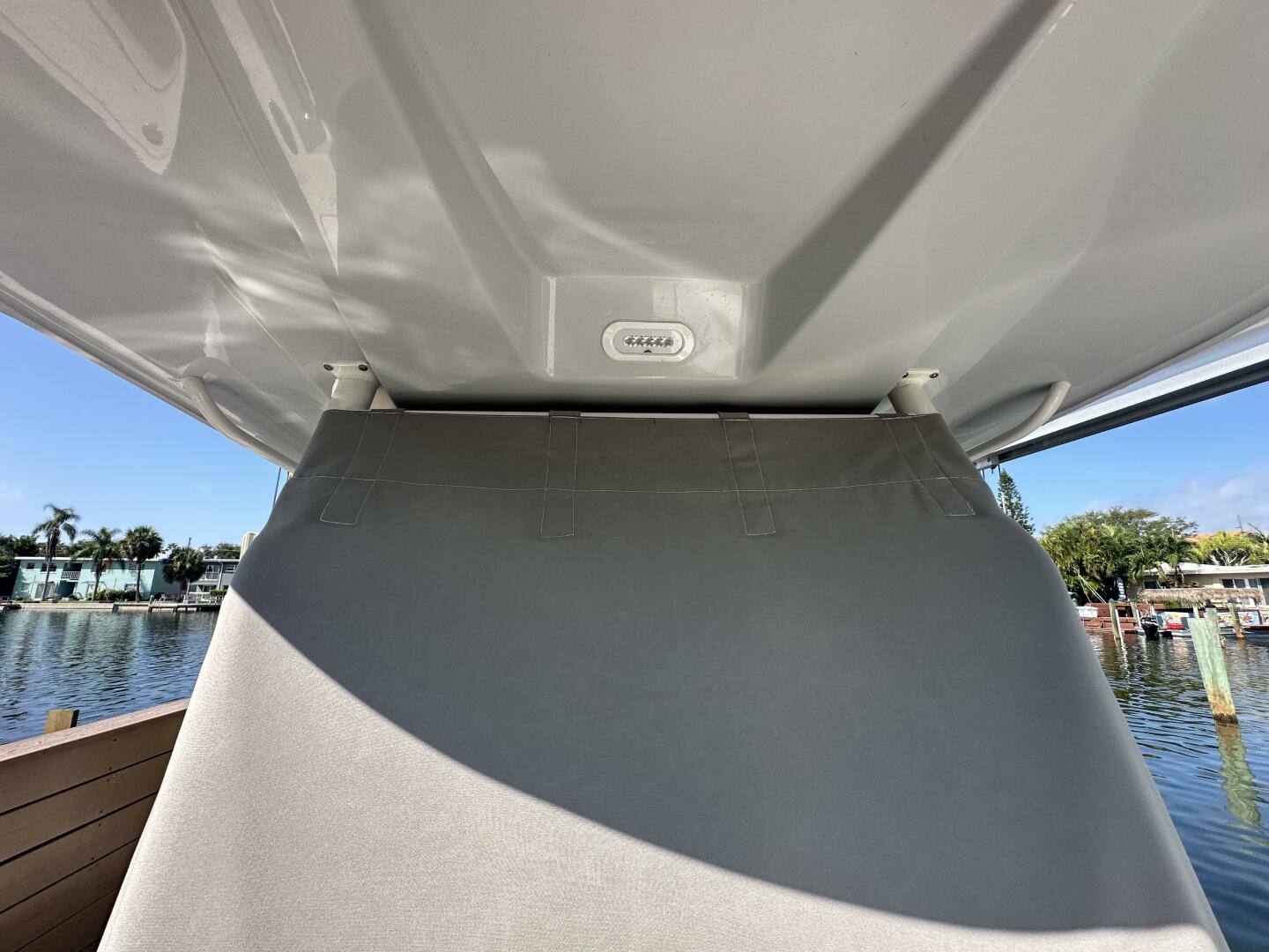 Slide: The Image of Cobia 220 CC 2023 - 4684543