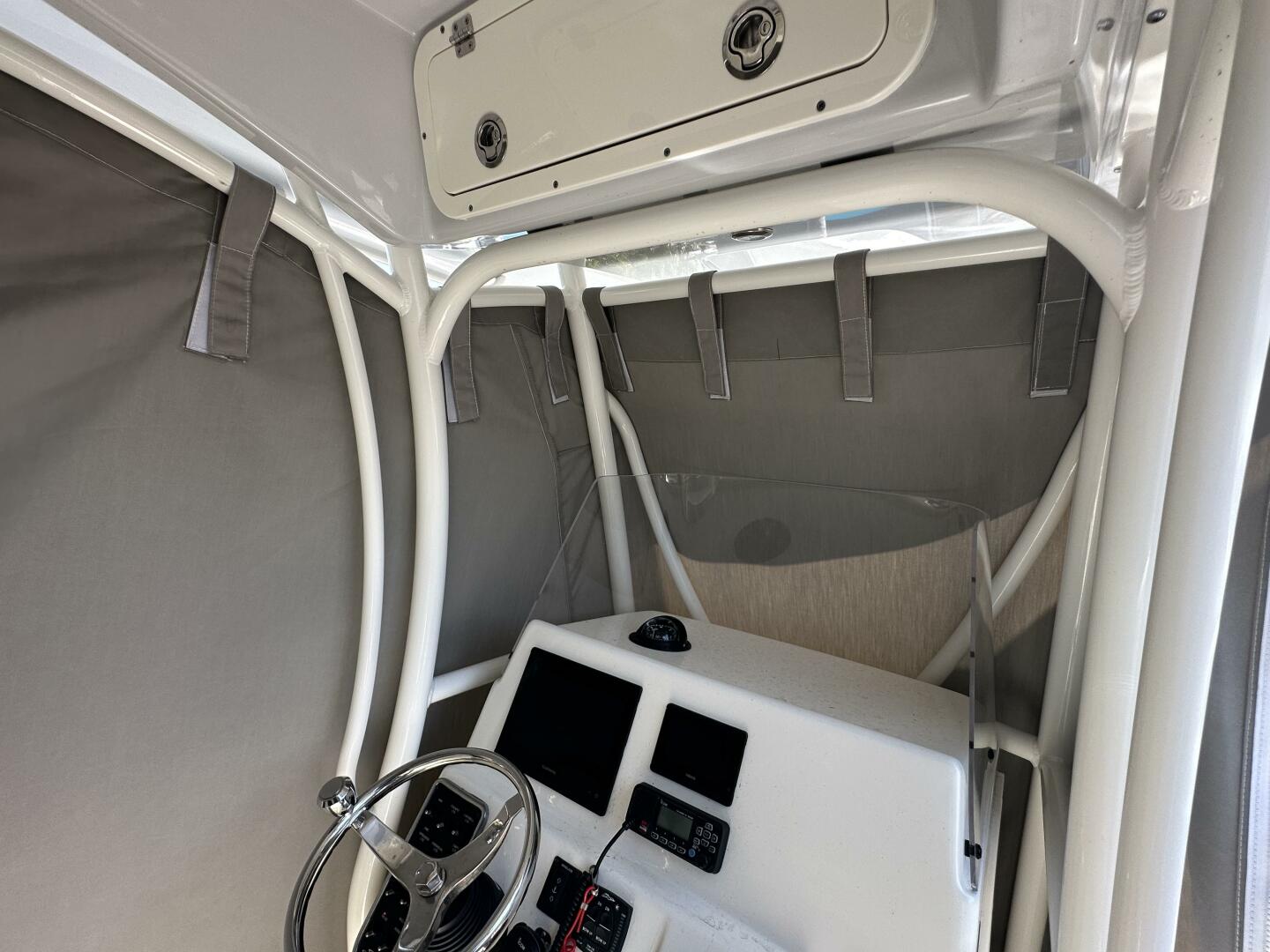 Slide: The Image of Cobia 220 CC 2023 - 4684583