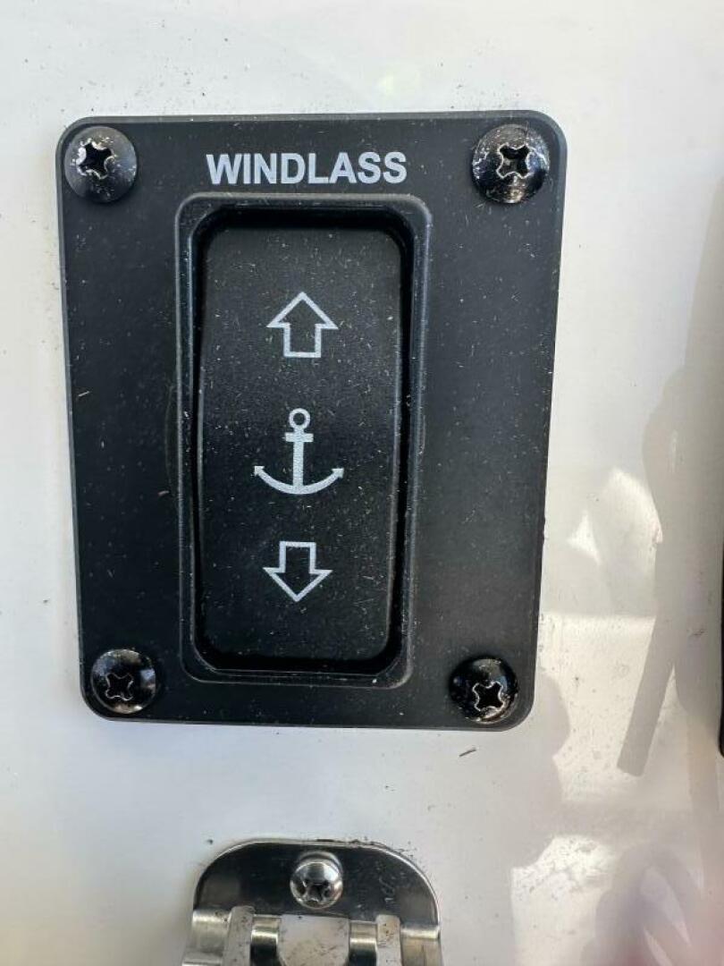 Slide: The Image of Cobia 220 CC 2023 - 4684624